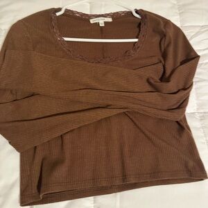 Antistar Brown Cropped Long Sleeve with Lace Trim
Worn lightly, great condition